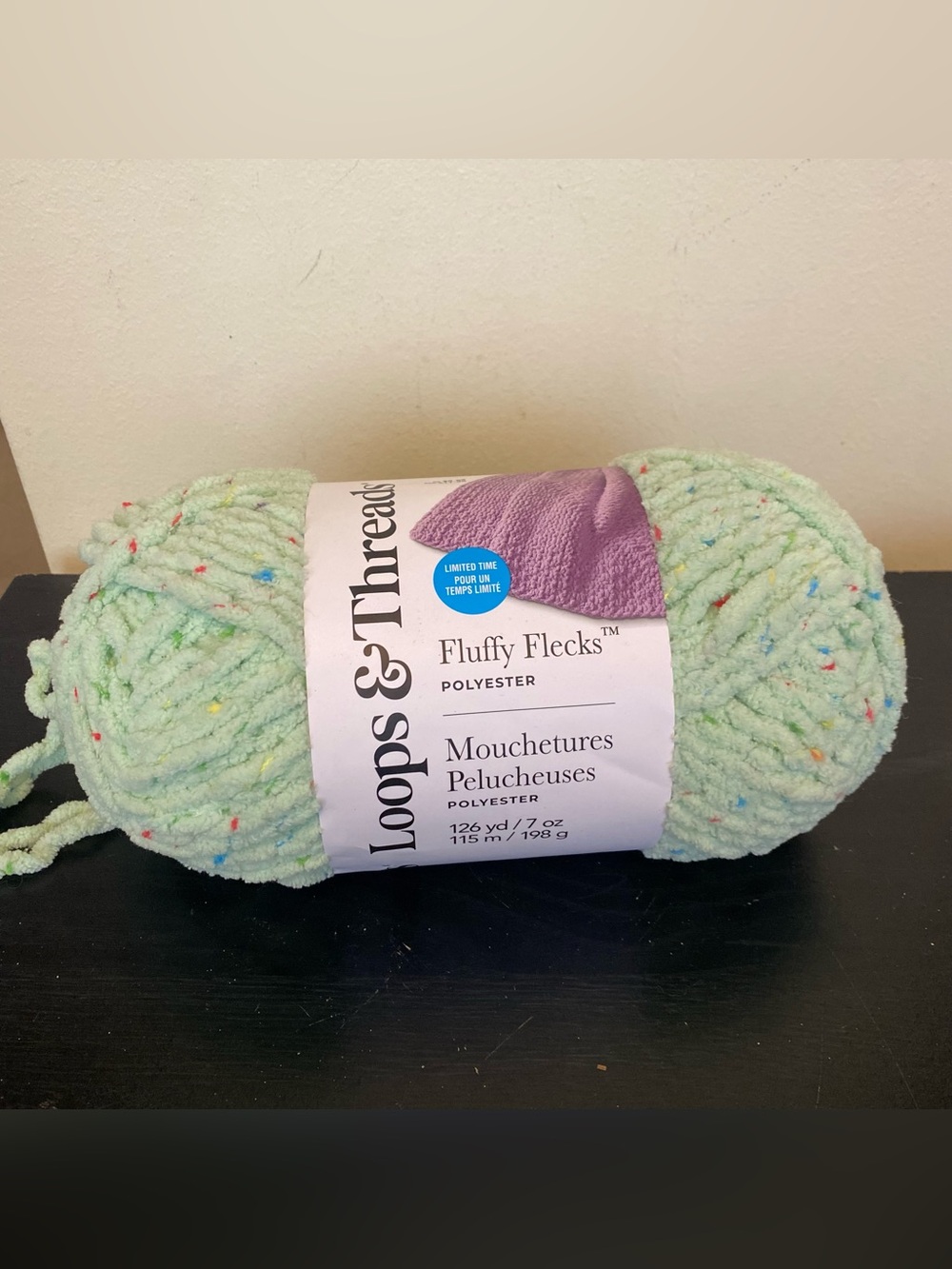 Loops & Threads Fluffy Flecks Green 202410 Polyester Yarn 7oz Bulky Yarn